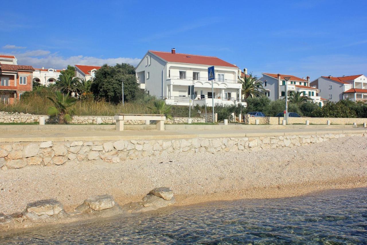 Apartments By The Sea Novalja, Pag - 9326 Екстер'єр фото