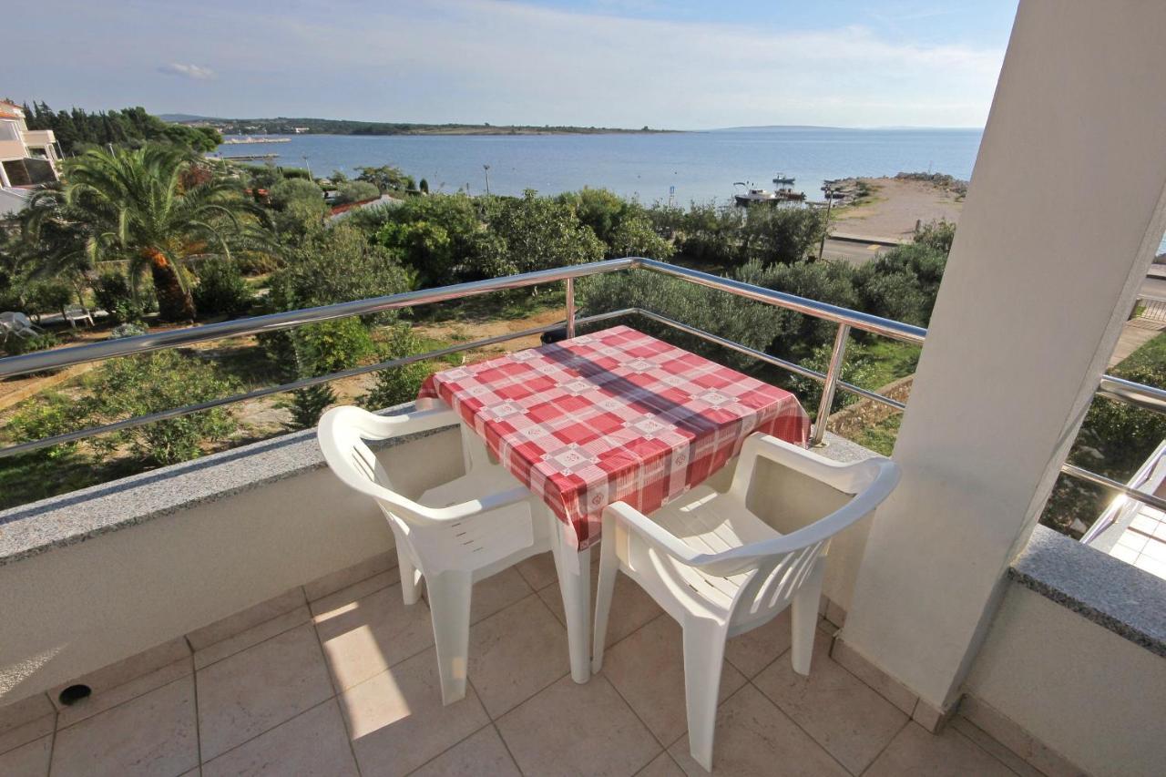 Apartments By The Sea Novalja, Pag - 9326 Екстер'єр фото
