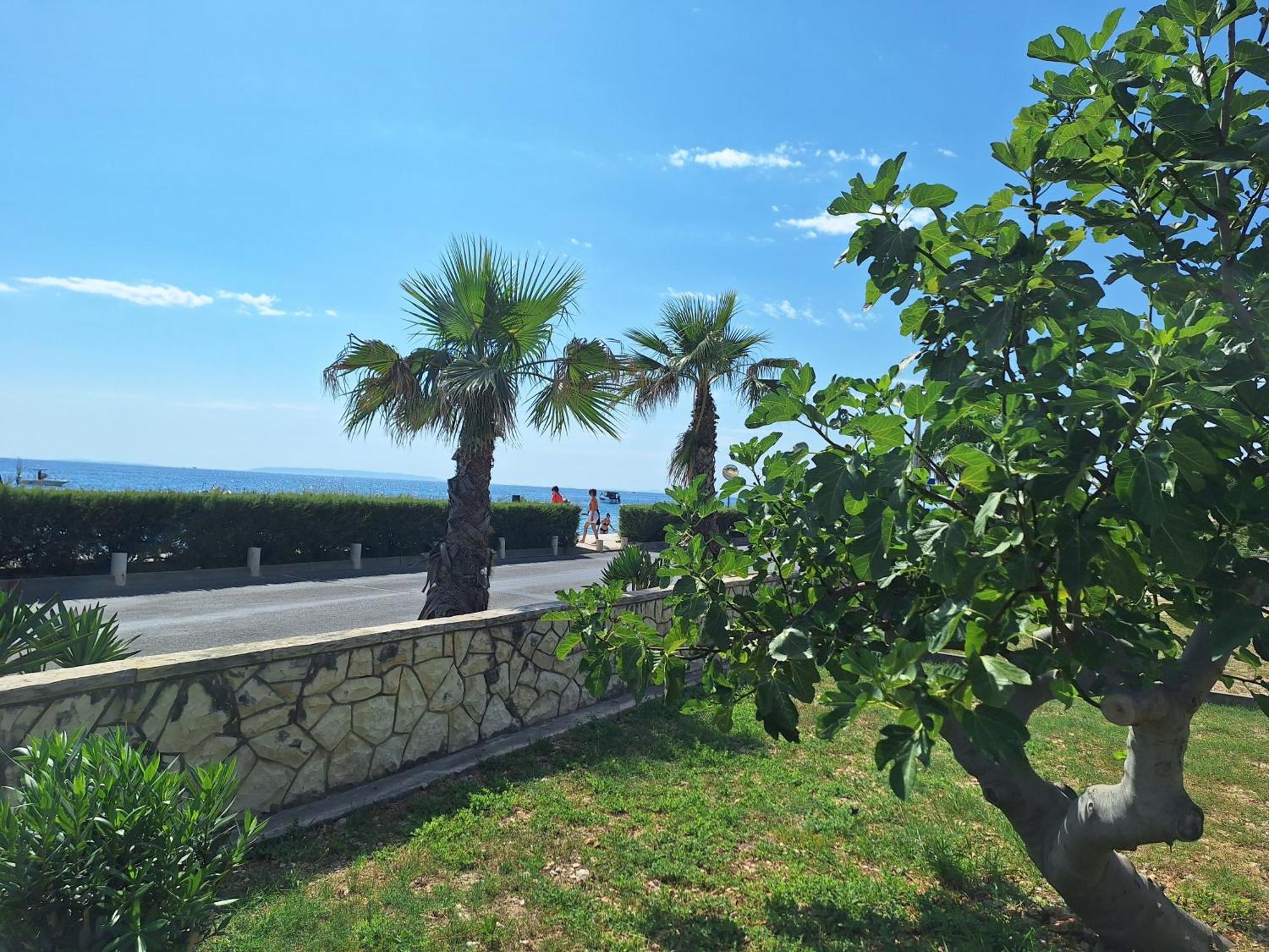 Apartments By The Sea Novalja, Pag - 9326 Екстер'єр фото